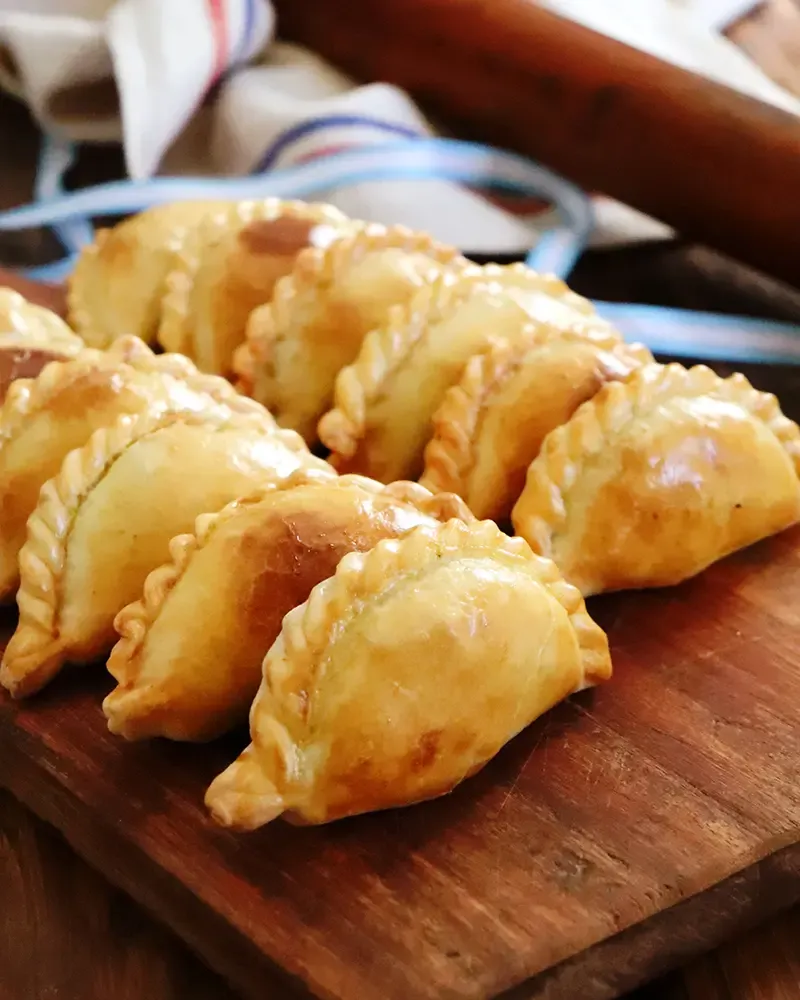 Docena Empanadas Saladas